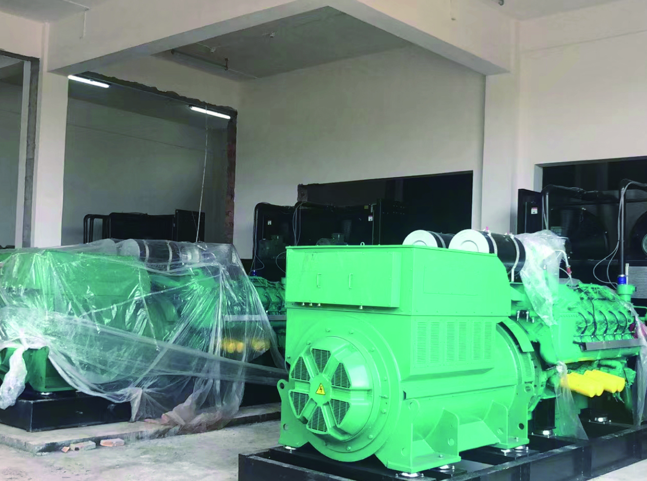 湖南某數(shù)據(jù)云項目（3臺1800KW10.5KV高壓發(fā)電機(jī)）